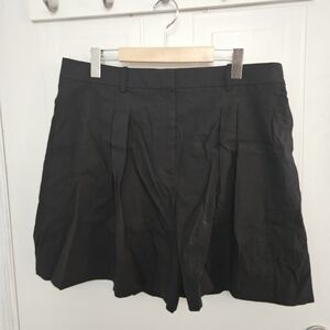Theory Black Pleated Skorts
